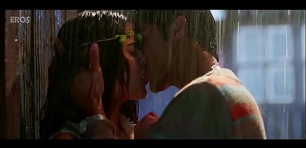 Best uncut kisses of Bollywood